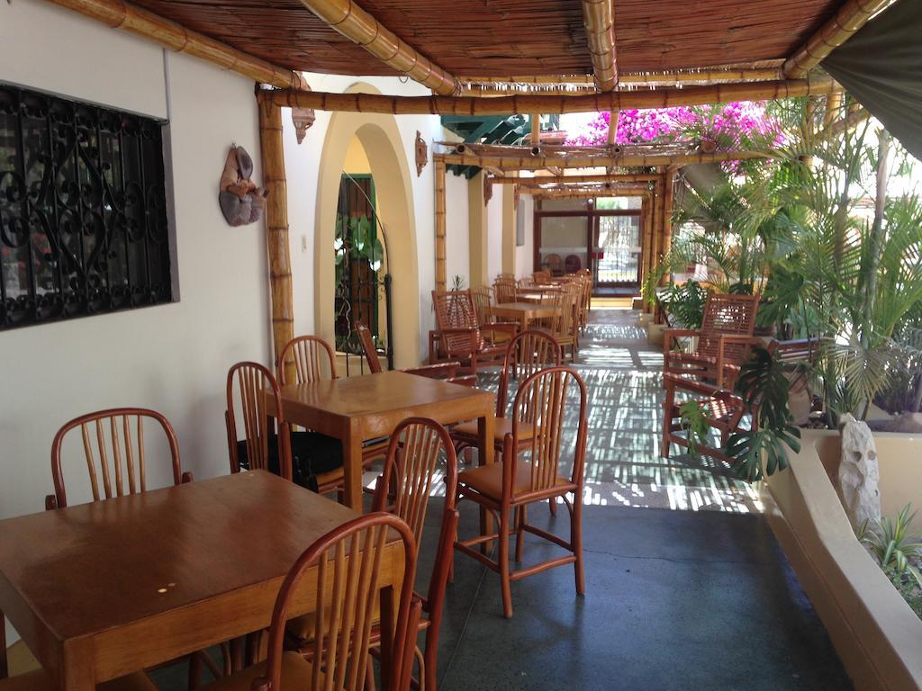 Hosteria Suiza Ica Exterior foto